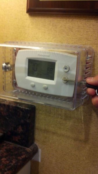 Смешные фото, люди нарушают, запреты,законы, делают что хотят