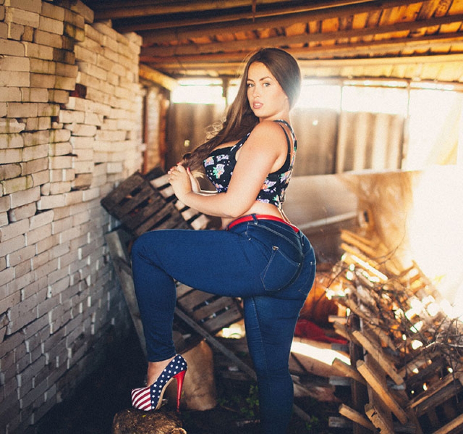 Виктория Манас, модель, с пышными формами, плюс сайз, plus size