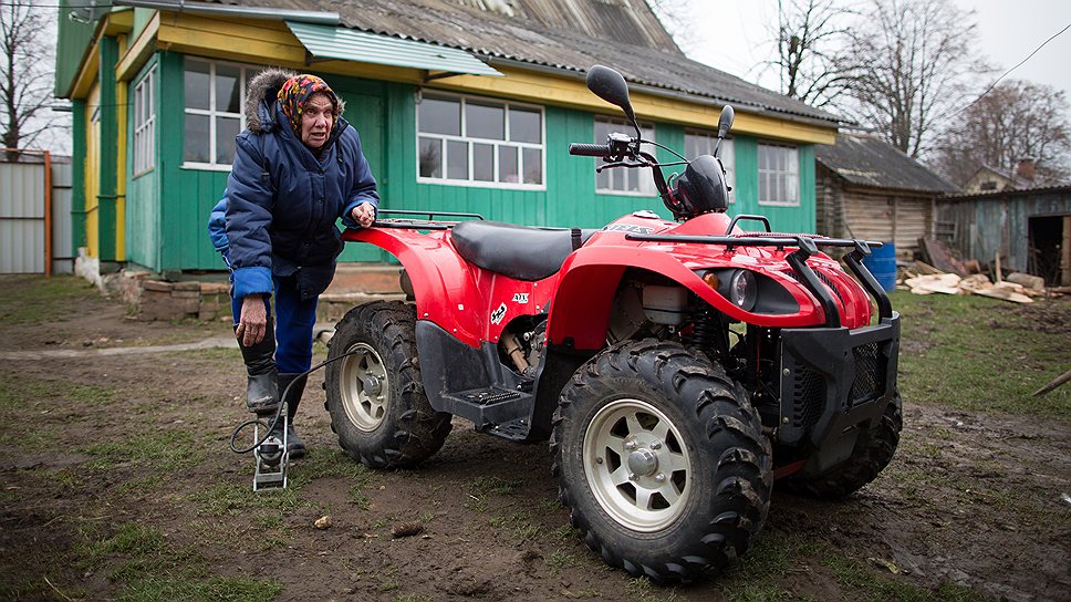 Анна Петухова - самый необычный почтальон калужской области Анна Петухова, квадроцикл, почтальон, калужская область