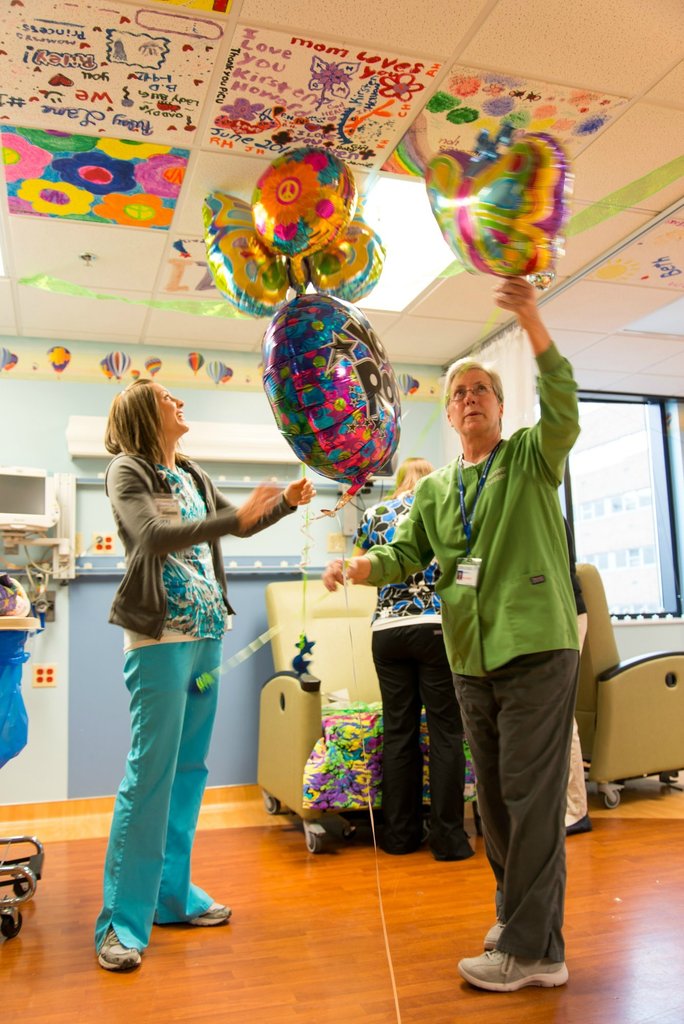 Выпускной, Кейтлин, рак 