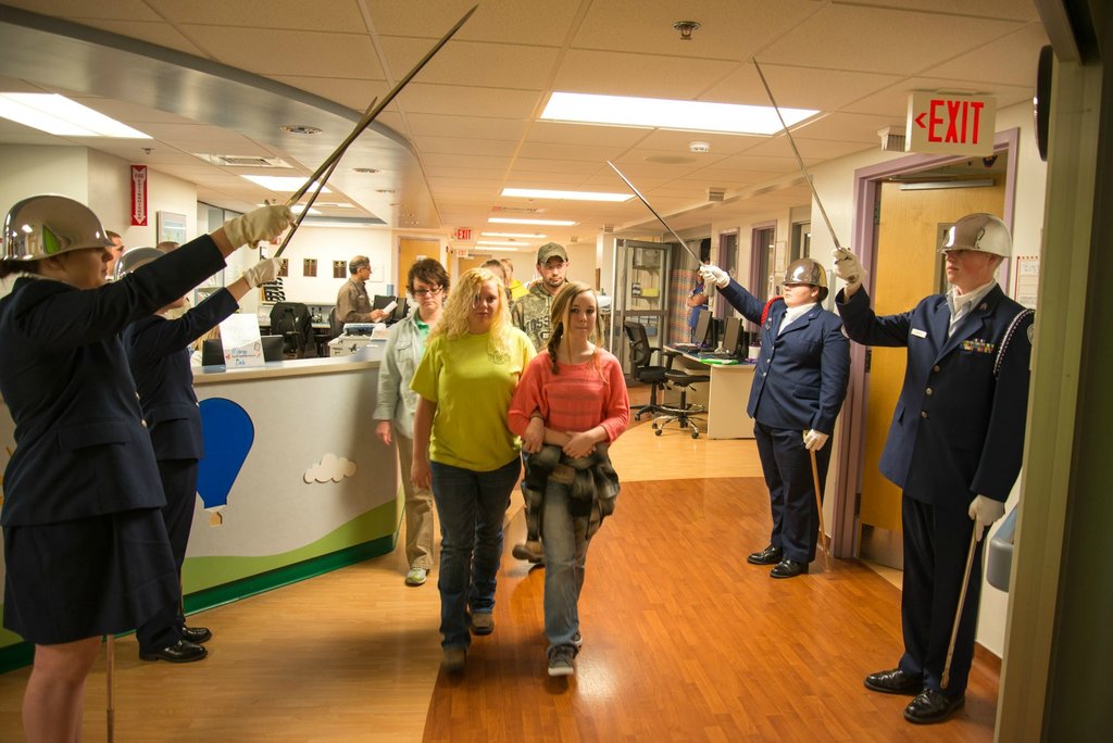 Выпускной, Кейтлин, рак 