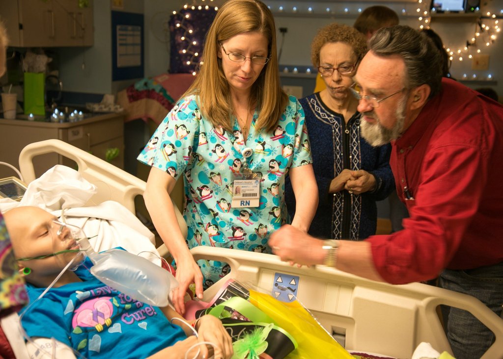 Выпускной, Кейтлин, рак 