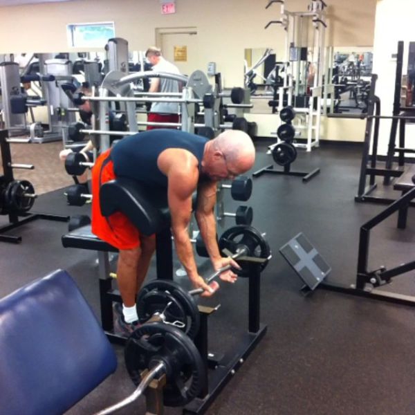 Из старика, спортсмен, воркаут, качок, спорт, турникмен