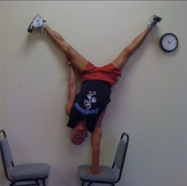 Из старика, спортсмен, воркаут, качок, спорт, турникмен