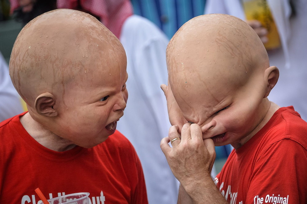 фанаты регби-7 Гонконг, чемпионат по регби-7 в Гонконге, отборочный турнир, сумасшедшие костюмы