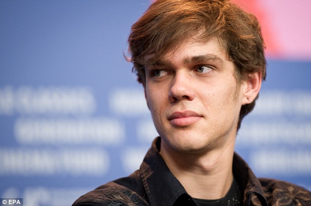 Фильм отрочество 12 лет, фильм 12 лет одни и те же актеры, Boyhood, Отрочество, Ричард Линклейтер, Эллар Колтрейн