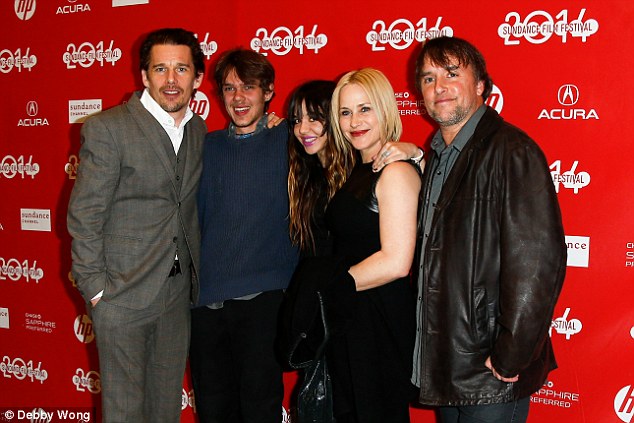 Фильм отрочество 12 лет, фильм 12 лет одни и те же актеры, Boyhood, Отрочество, Ричард Линклейтер, Эллар Колтрейн