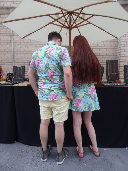 Горе-модники на улицах города, фрики