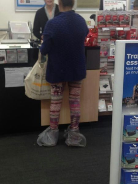 Горе-модники на улицах города, фрики