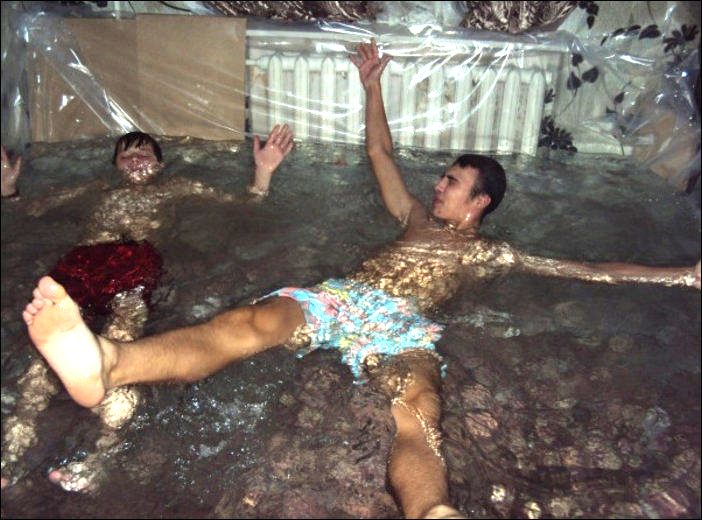 превратили квартиру в бассейн, из квартиры в бассейн, кле