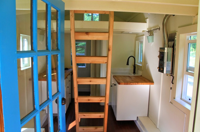 крошечные домики, маленькие уютные дома, маленький загородный дом