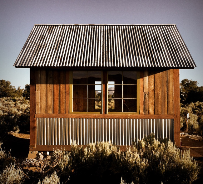 крошечные домики, маленькие уютные дома, маленький загородный дом
