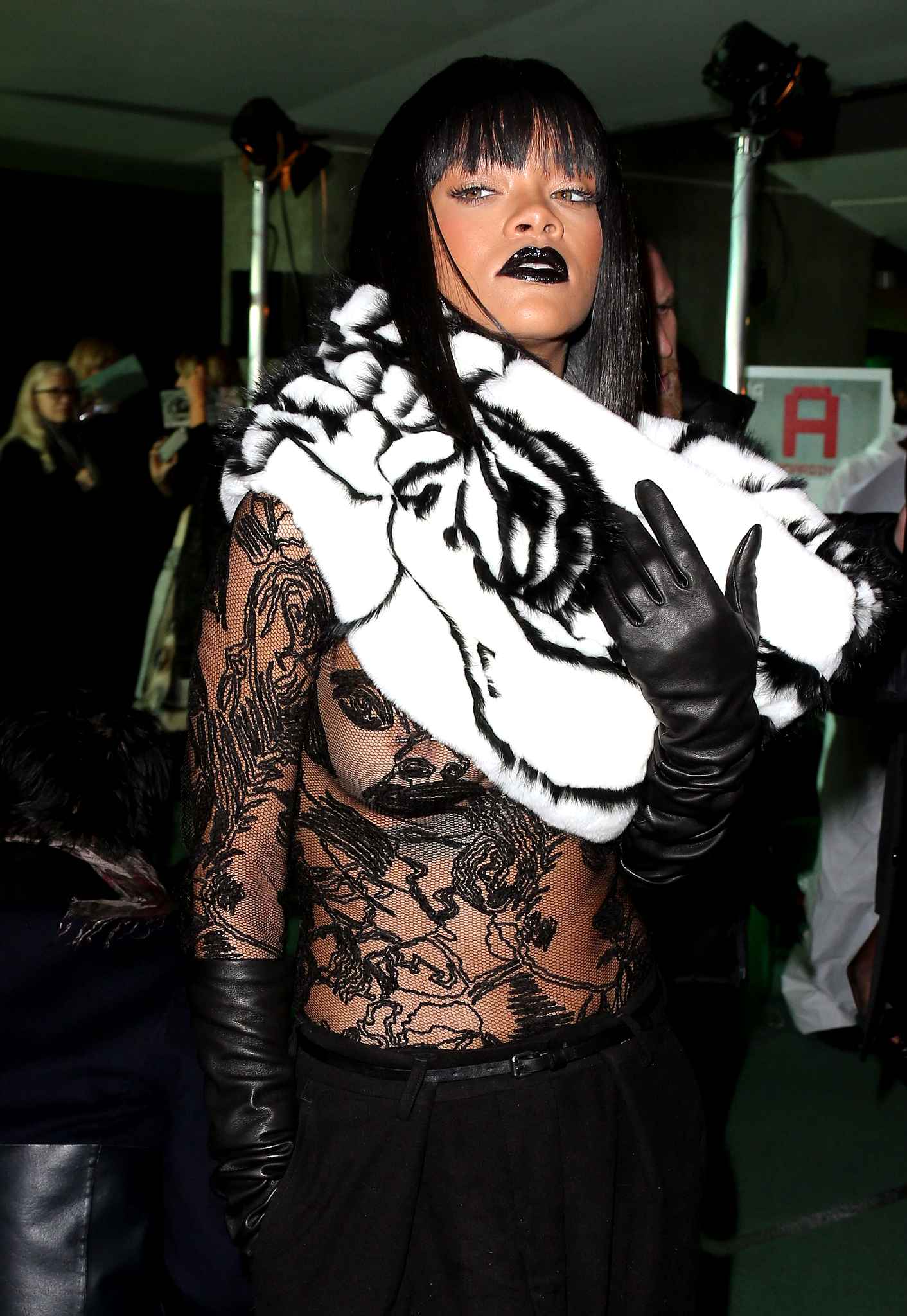  Balmain after-party Paris, Rihanna, Бесстыжий наряд Рианны