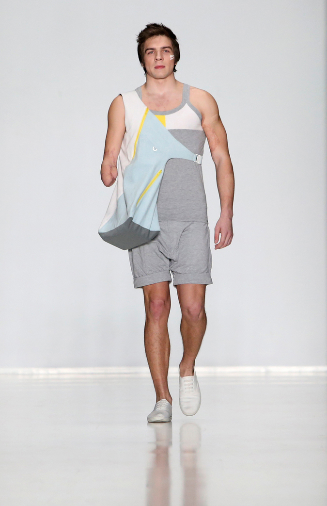 Российский показ мод для людей с ограниченными возможностями Bezgraniz Couture 2014, мода для инвалидов, показ мод для людей с ограниченными возможностями