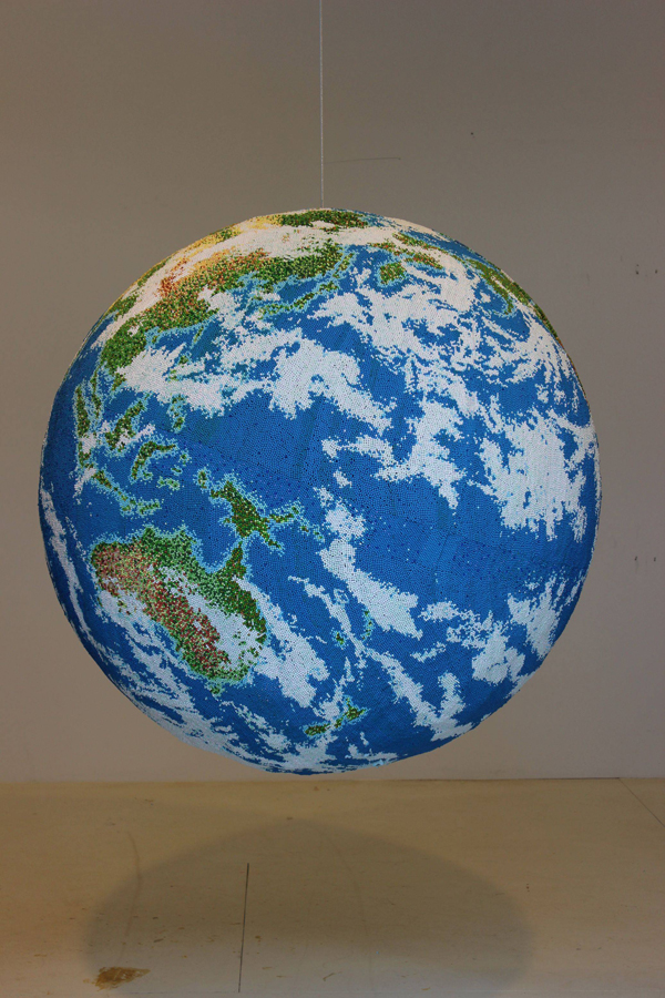 Глобус из спичек, планета Земля сделанная из спичек, Энди Иодер, Andy Yoder