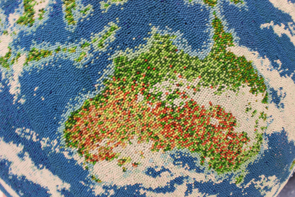 Глобус из спичек, планета Земля сделанная из спичек, Энди Иодер, Andy Yoder