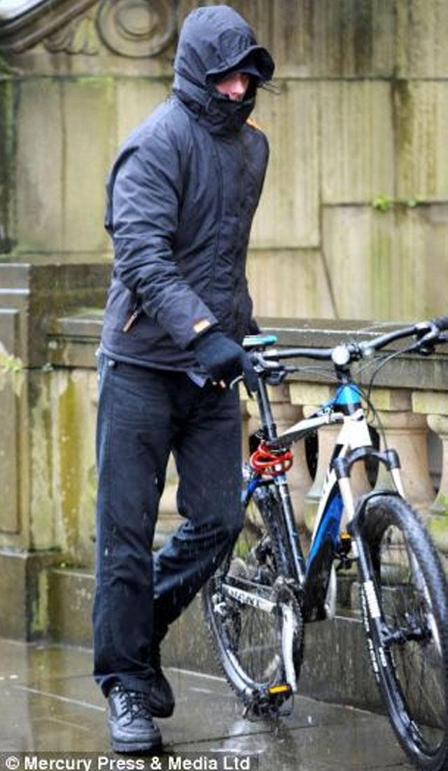 dog Fly, истощённая собака, хозяин морил собаку голодом, Дэвид Лоу