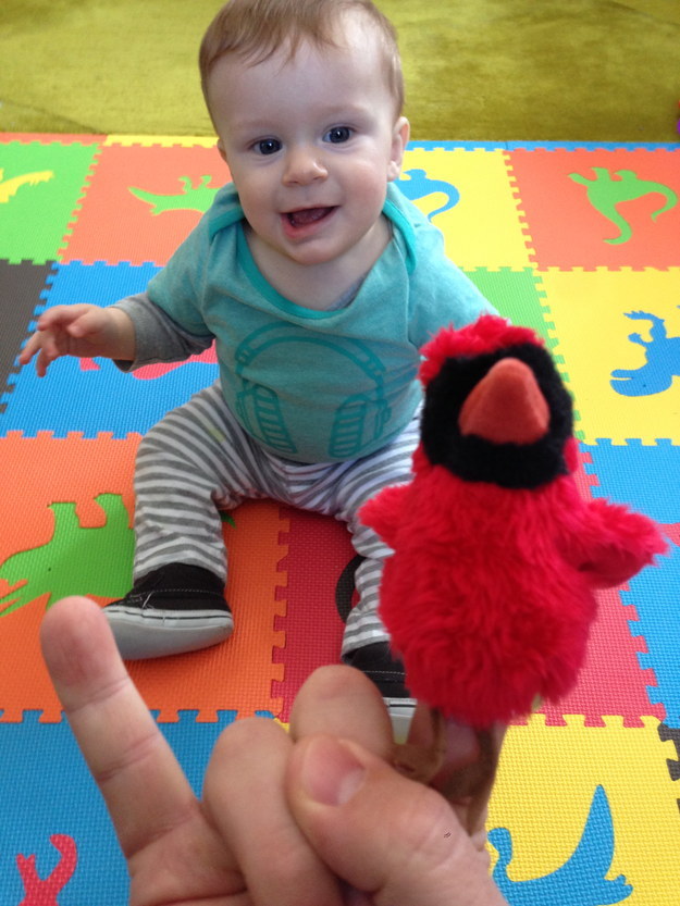 Папа металлист, фотограф Брайан Реда, Brian Reda, рок жест коза, ребенок возле медведя