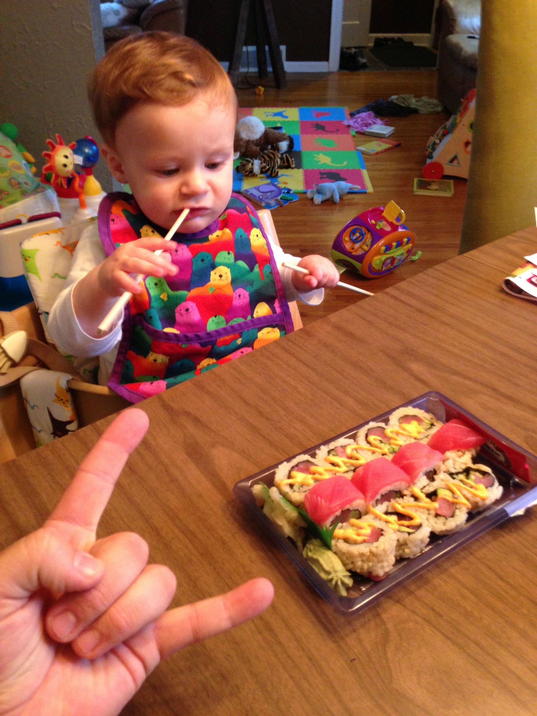 Папа металлист, фотограф Брайан Реда, Brian Reda, рок жест коза, ребенок возле медведя