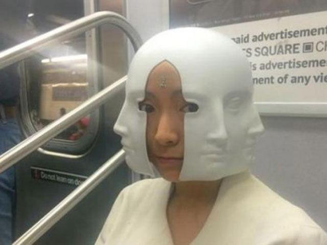 Странные снимки, фотографии не поддающиеся объяснению, странные смешные люди