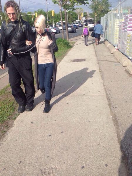 Странные снимки, фотографии не поддающиеся объяснению, странные смешные люди