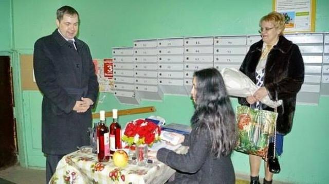 Странные снимки, фотографии не поддающиеся объяснению, странные смешные люди