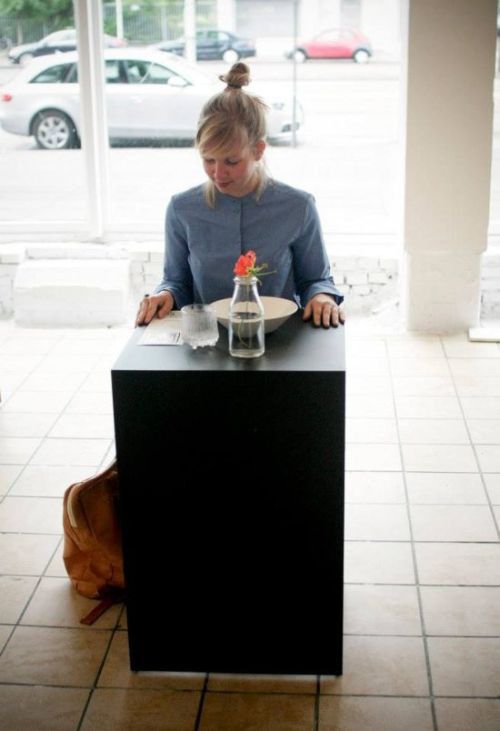 Eenmaal - первый ресторан для одиноких людей ресторан Eenmaal, ресторан для одиноких людей, Eenmaal ресторан Амстердам