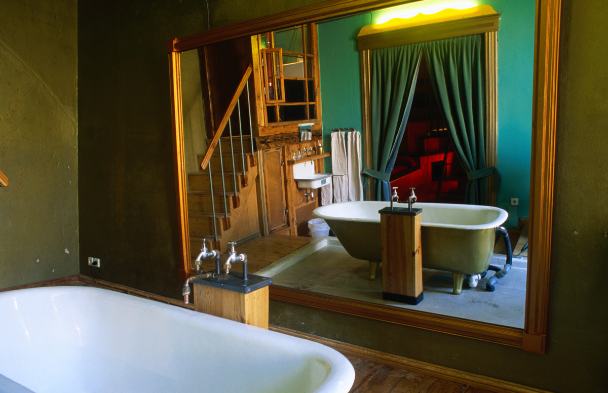 сумасшедший отель, самые необычные номера, необычный тематический отель, Пропеллер-Айленд-Сити Лодж, Propeller Island City Lodge