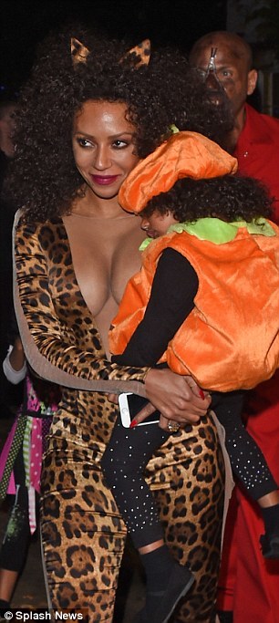 хэллоуин 2014, halloween 2014, костюмы звёзд на Хэллоуин