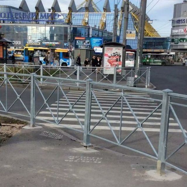 это россия детка, умом россию не понять, тем временем в России 