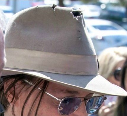 жизнь шляпы Джонни Деппа, как изменилась шляпа Джонни Деппа, как менялась шляпа Джонни Деппа