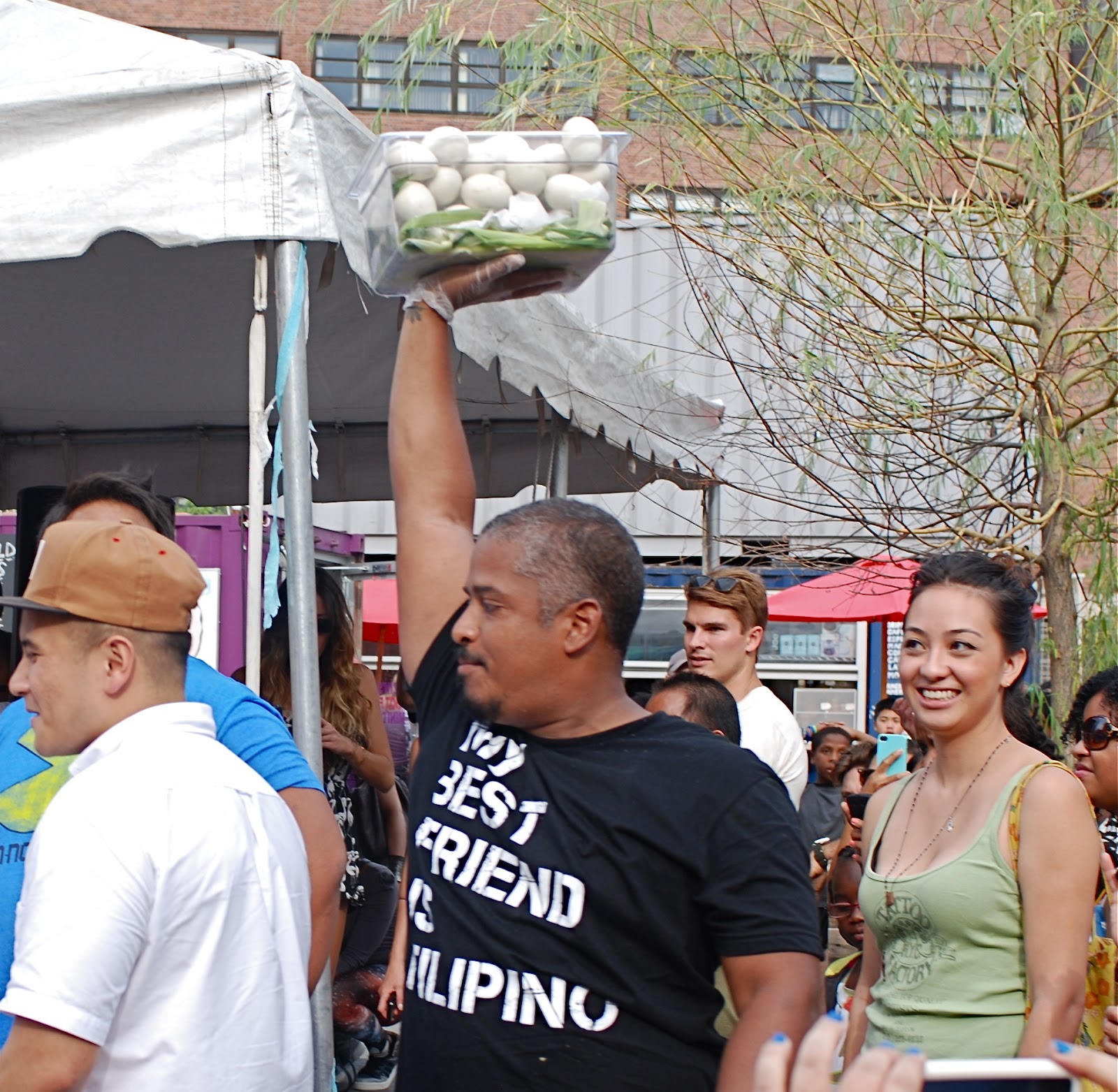 balut eating contest NYC, балут, утиные эмбрионы