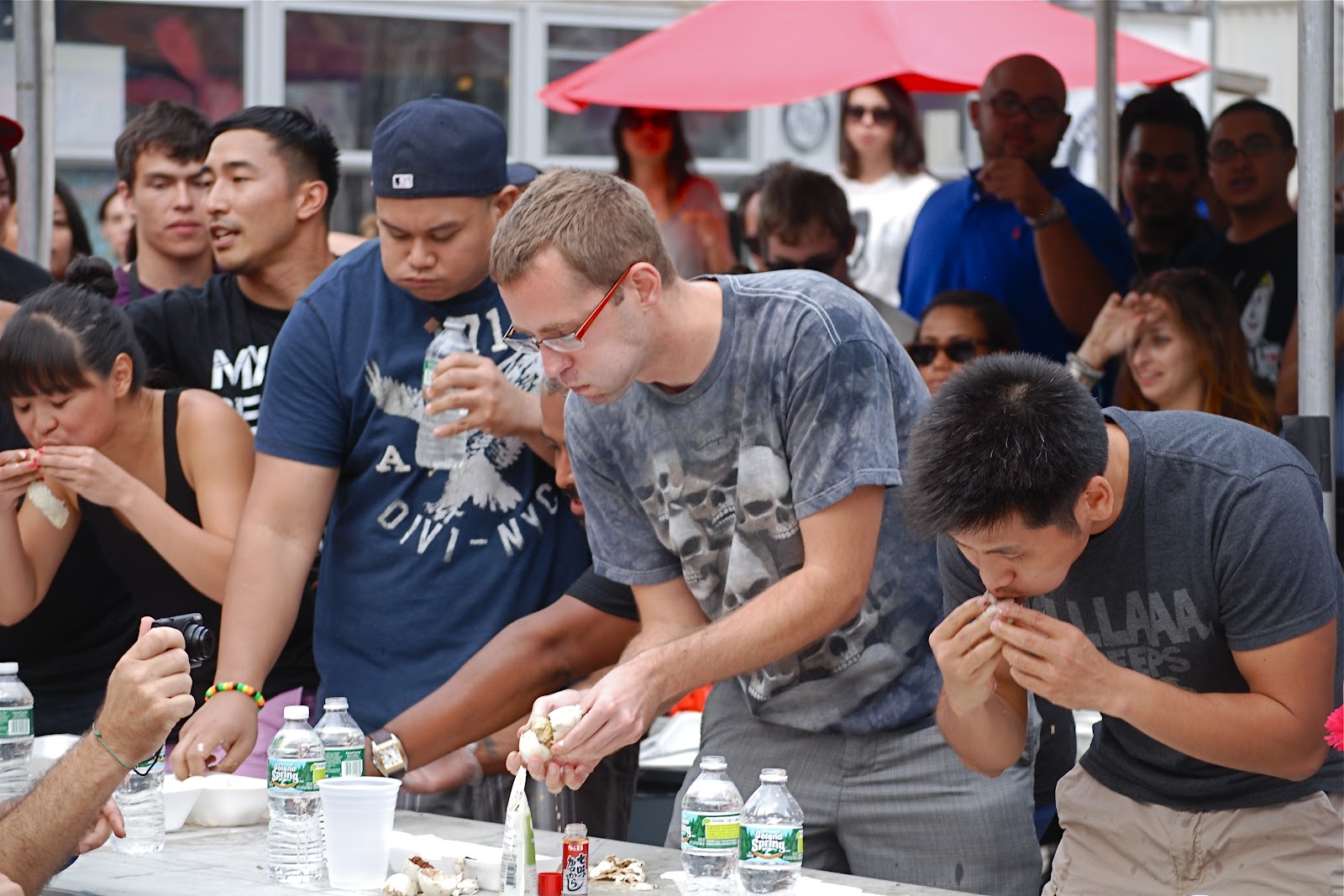 balut eating contest NYC, балут, утиные эмбрионы