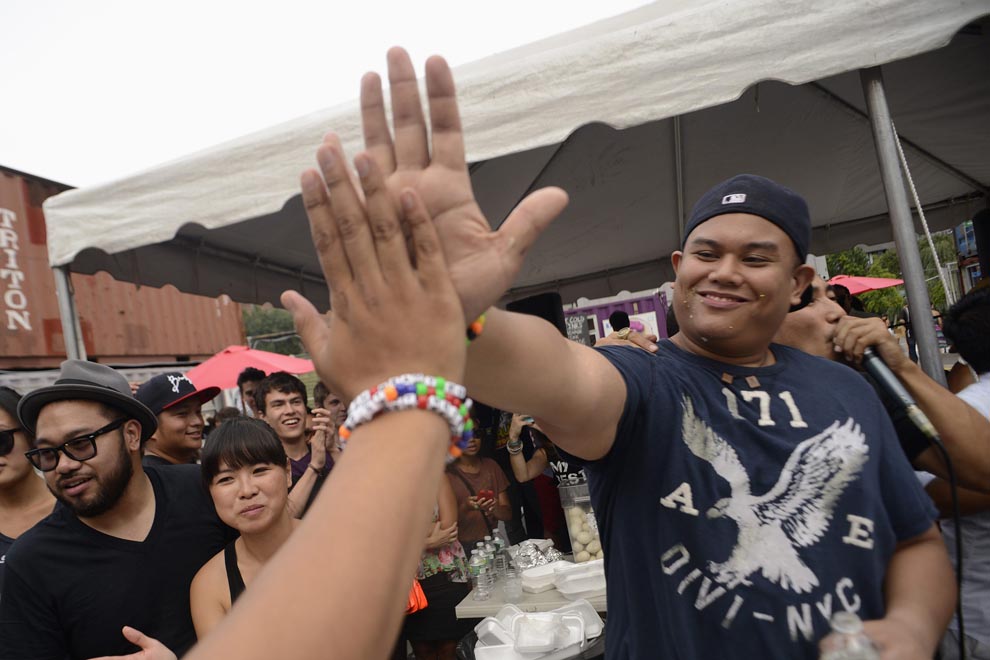 balut eating contest NYC, балут, утиные эмбрионы