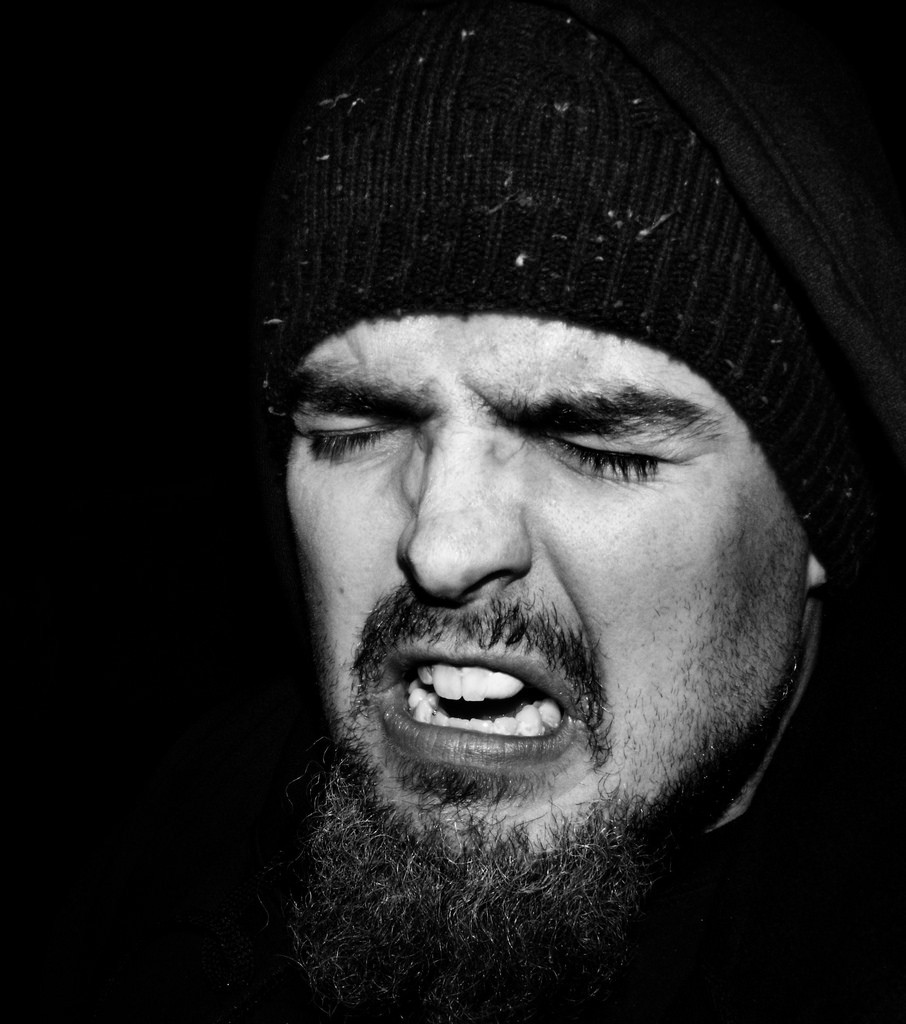 Смешные фотографии людей и животных, сделанные в момент чиханья фото во время чиханья, люди чихающие, животные чихают