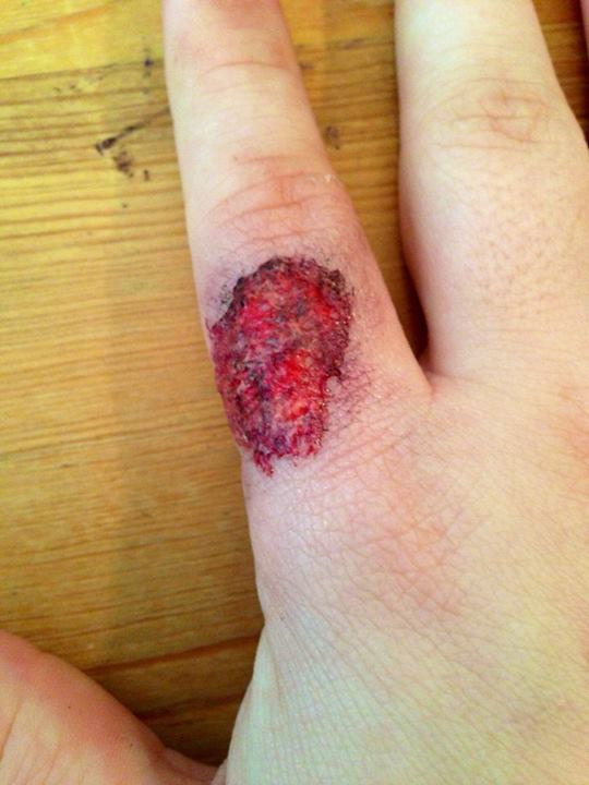 макияж  раны, визажист настоящие раны, грим кровавые раны