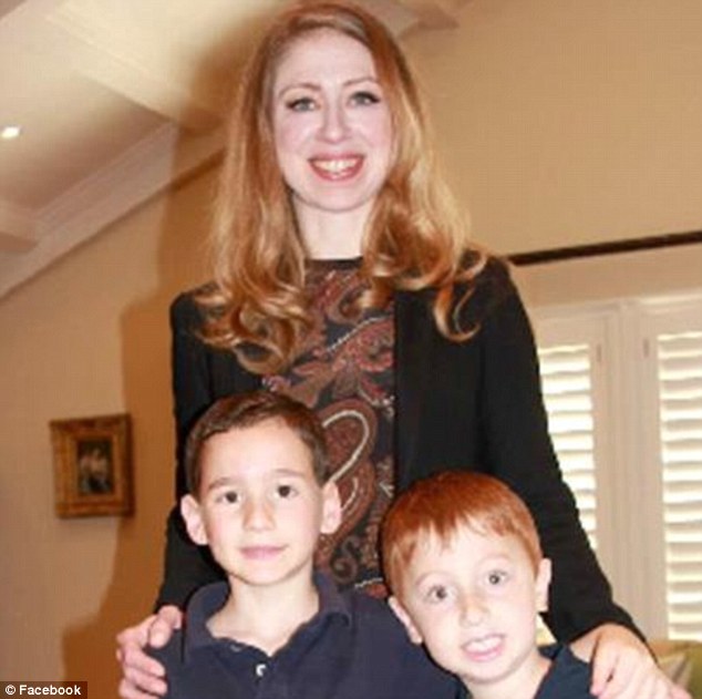 мальчик собрал 750 000,лечение лучшего друга, Dylan Siegel, Jonah Pournazarian, Chocolate bar