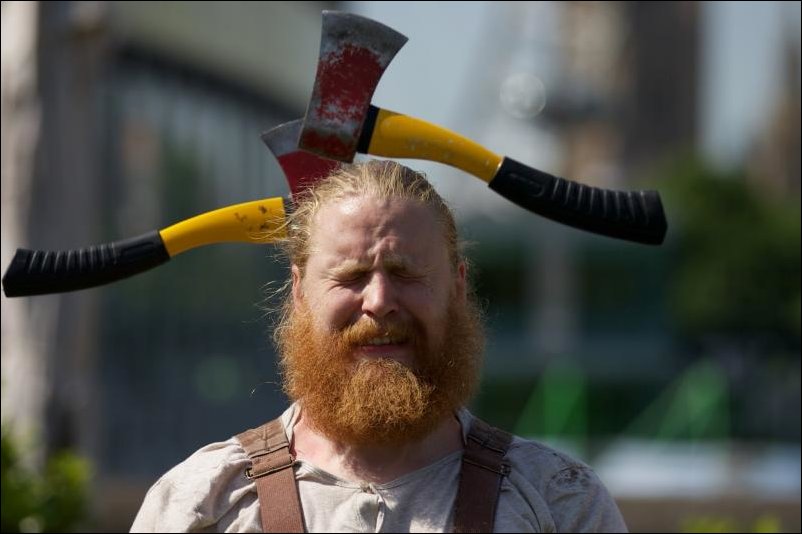 повезло выжить, настоящее везение, гифки, анимация, везунчики