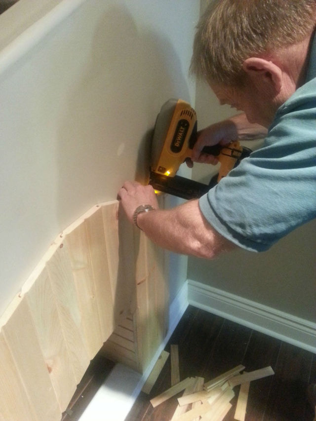 конура у себя дома, домик для собаки, своими руками, будка для собаки дома