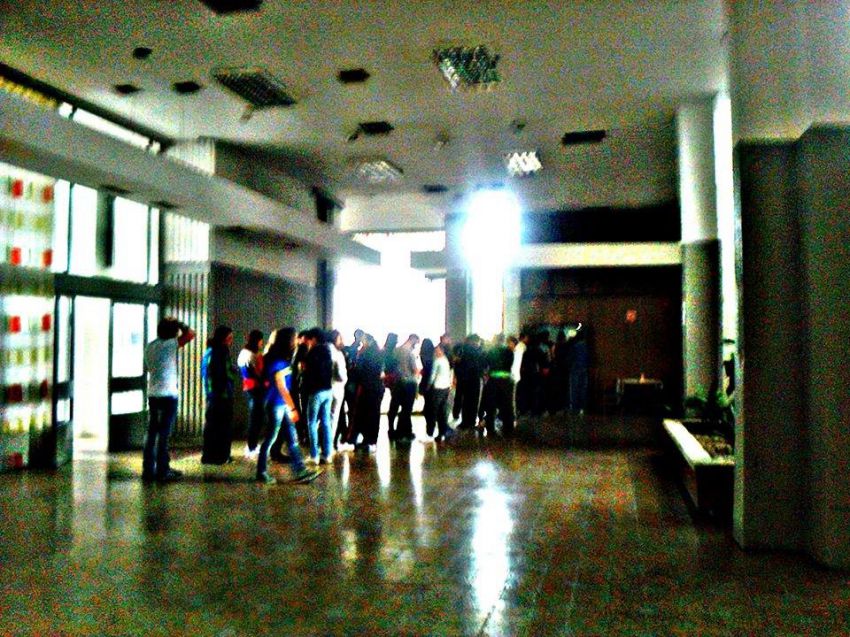 Студенческое общежитие в Македонии, интерьер которого напоминает фильмы ужасов общежитие Гоце Делчев, ужасное общежитие в Македонии, Скопье, общежитие фильм ужасов общага