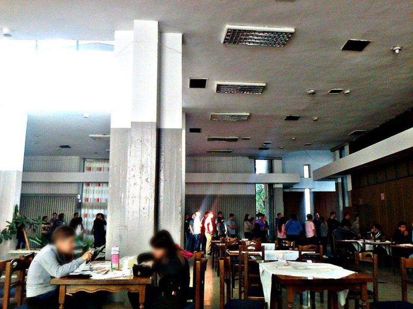 Студенческое общежитие в Македонии, интерьер которого напоминает фильмы ужасов общежитие Гоце Делчев, ужасное общежитие в Македонии, Скопье, общежитие фильм ужасов общага