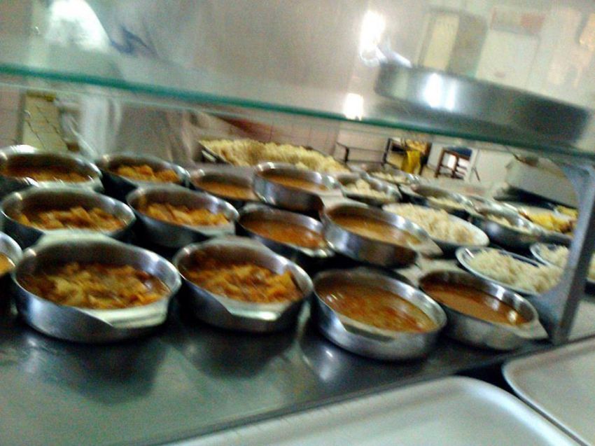 Студенческое общежитие в Македонии, интерьер которого напоминает фильмы ужасов общежитие Гоце Делчев, ужасное общежитие в Македонии, Скопье, общежитие фильм ужасов общага