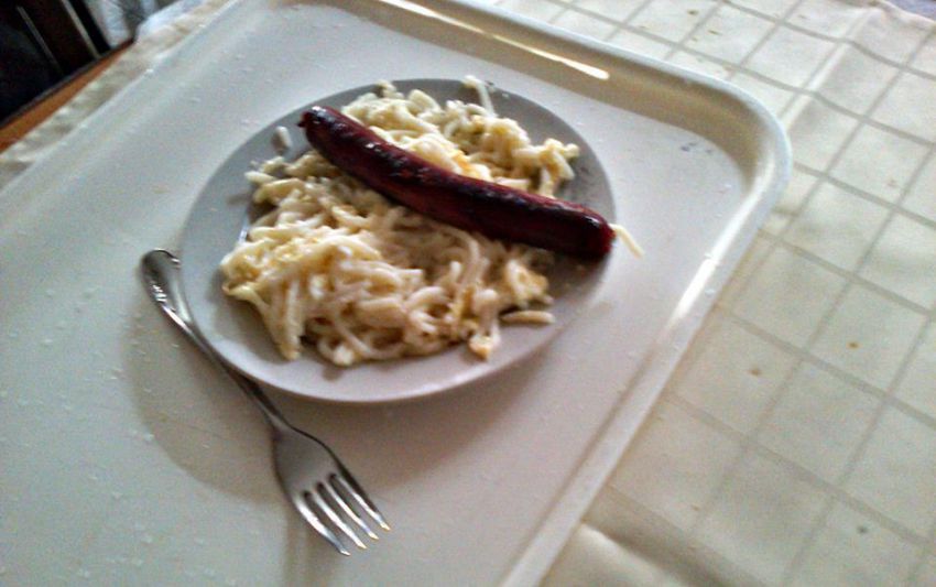 Студенческое общежитие в Македонии, интерьер которого напоминает фильмы ужасов общежитие Гоце Делчев, ужасное общежитие в Македонии, Скопье, общежитие фильм ужасов общага