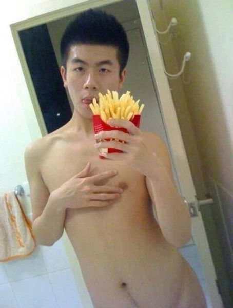 Странные снимки, фотографии не поддающиеся объяснению, странные смешные люди