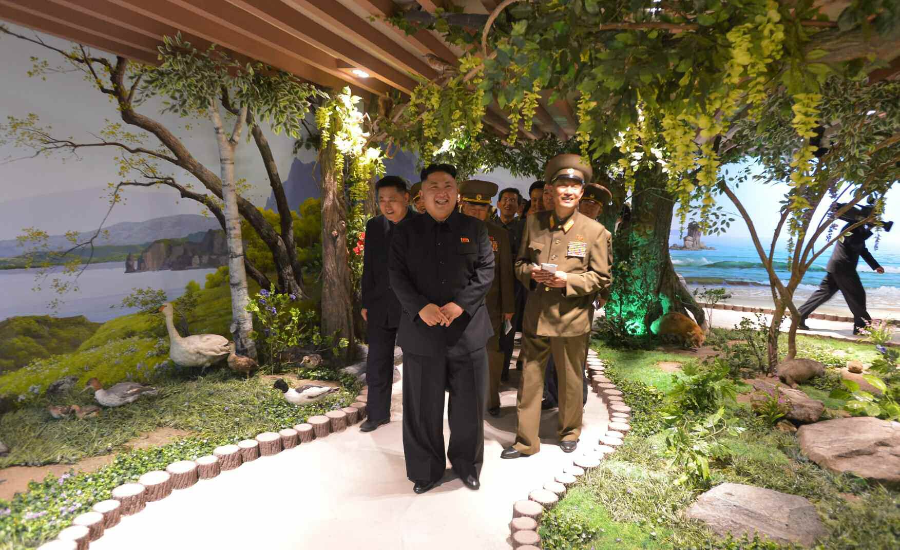 пионерский лагерь Сондовон, пионреский лагерь Северная Корея, лагерь приглашают детей Северная Корея