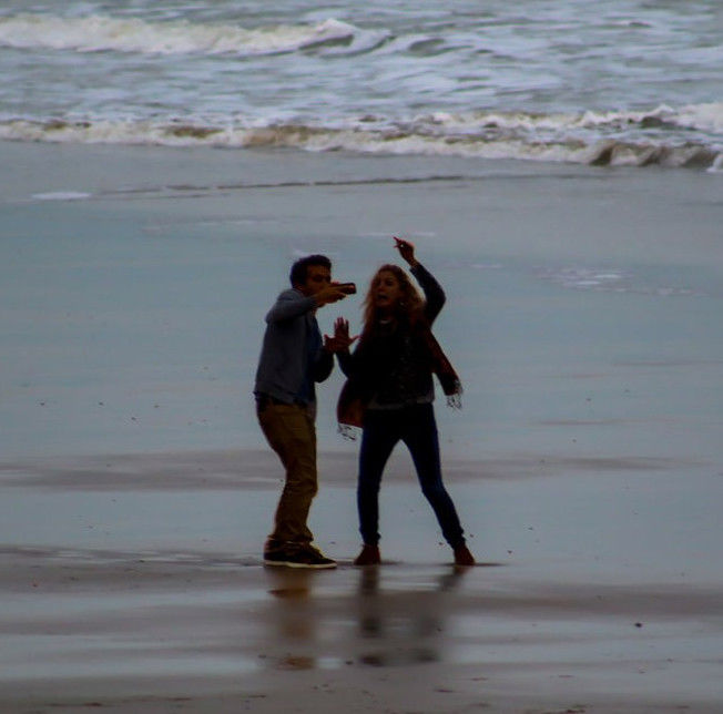 Художник закопал на пляже слитки золота, выкопать которые мог каждый Художник закопал на пляже слитки золота, Майкл Сэйлсторфер, Michael Sailstorfer