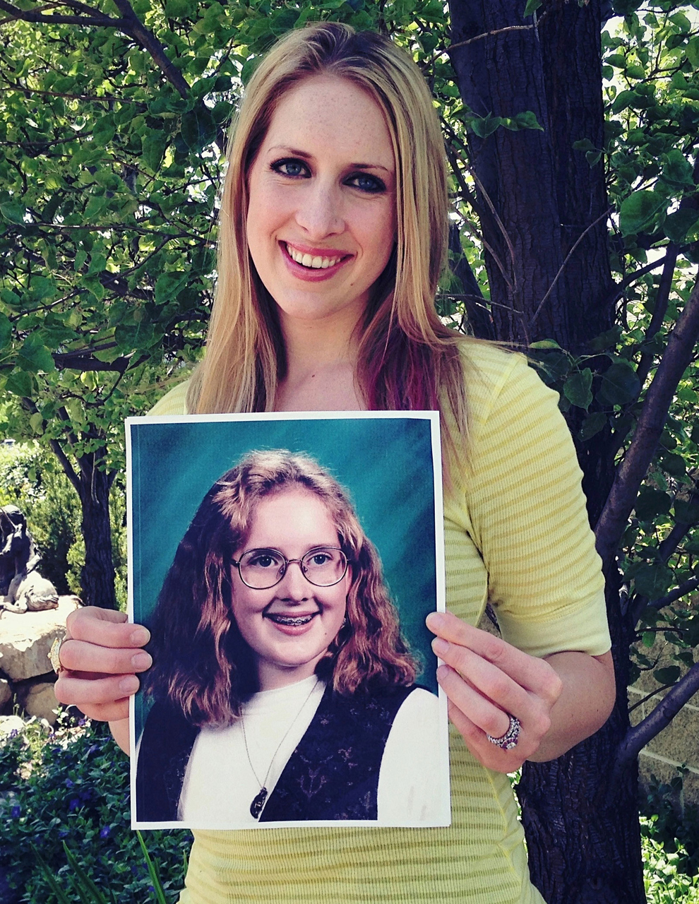 Проект неловкие годы. Люди, позирующие со своими детскими фотографиями Проект неловкие годы, The Awkward years project, фотограф, Мерили Оллред, Merilee Allred, взрослые, с детскими фотографиями