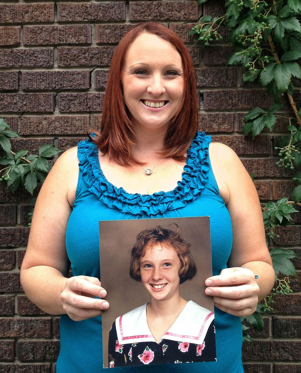 Проект неловкие годы. Люди, позирующие со своими детскими фотографиями Проект неловкие годы, The Awkward years project, фотограф, Мерили Оллред, Merilee Allred, взрослые, с детскими фотографиями