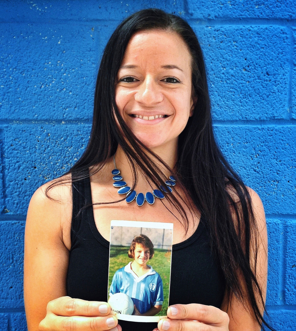 Проект неловкие годы. Люди, позирующие со своими детскими фотографиями Проект неловкие годы, The Awkward years project, фотограф, Мерили Оллред, Merilee Allred, взрослые, с детскими фотографиями