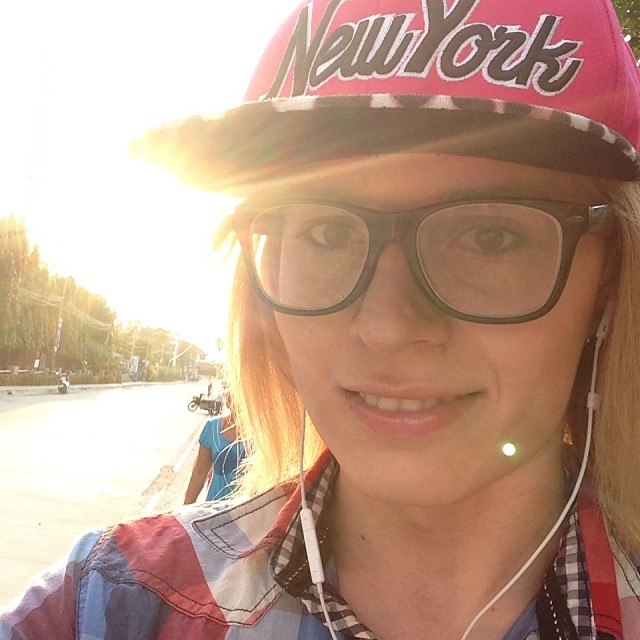 московские, парни, не отличить от девушек, андрогины, макияж